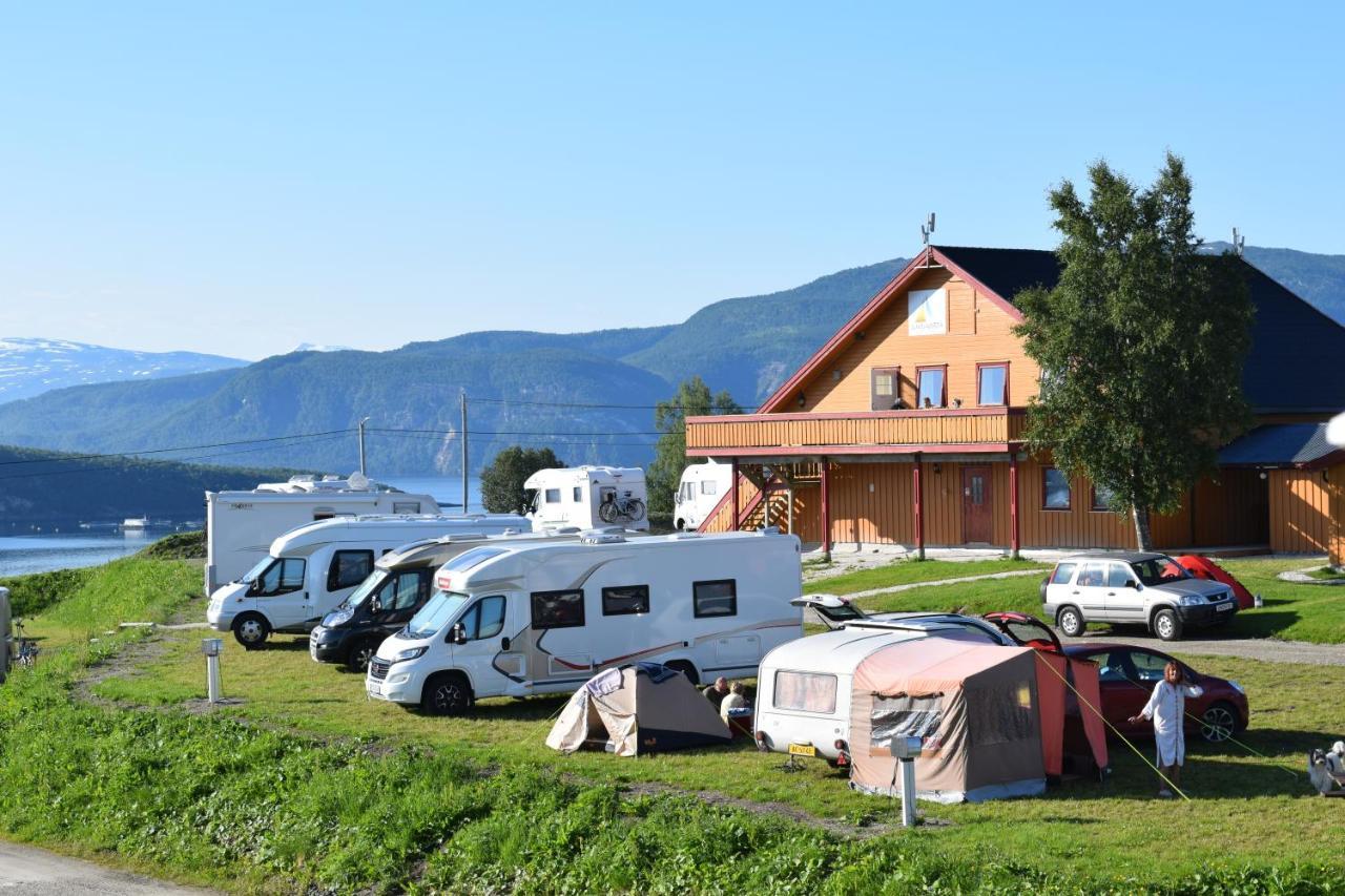 Lundhogda Camping Og Motell Fauske Exteriör bild