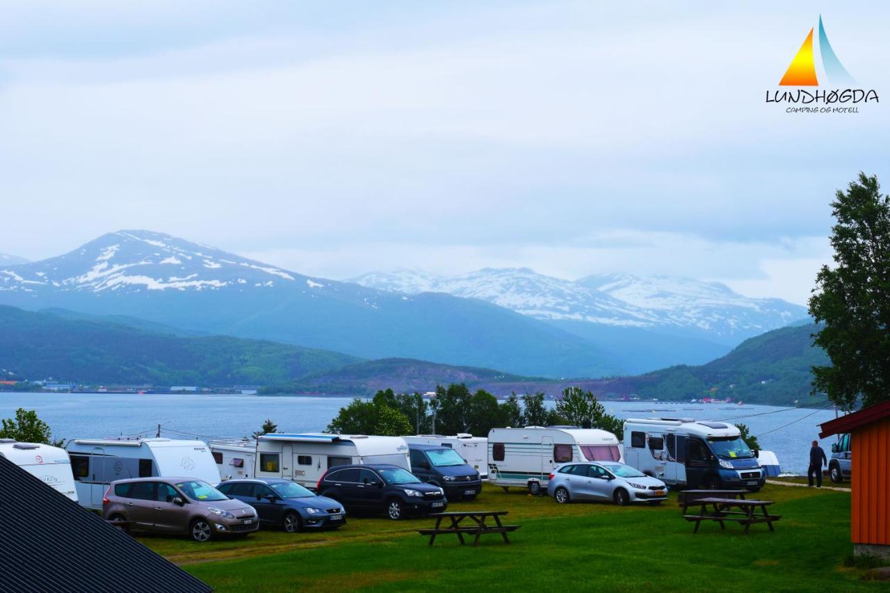 Lundhogda Camping Og Motell Fauske Exteriör bild